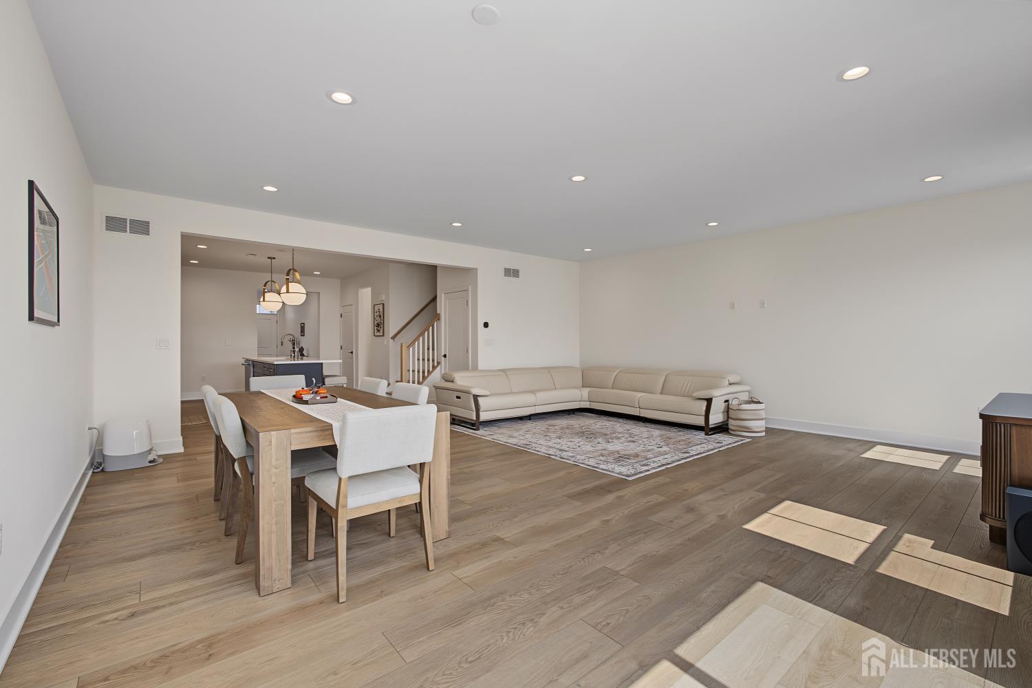 30 NE Cloverleaf Lane Manalapan NJ 07726