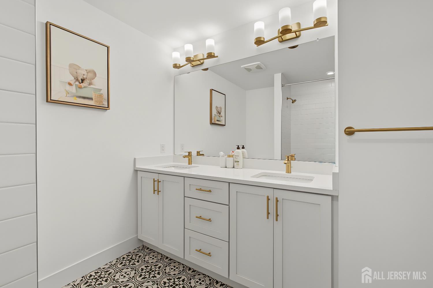 30 NE Cloverleaf Lane Manalapan NJ 07726