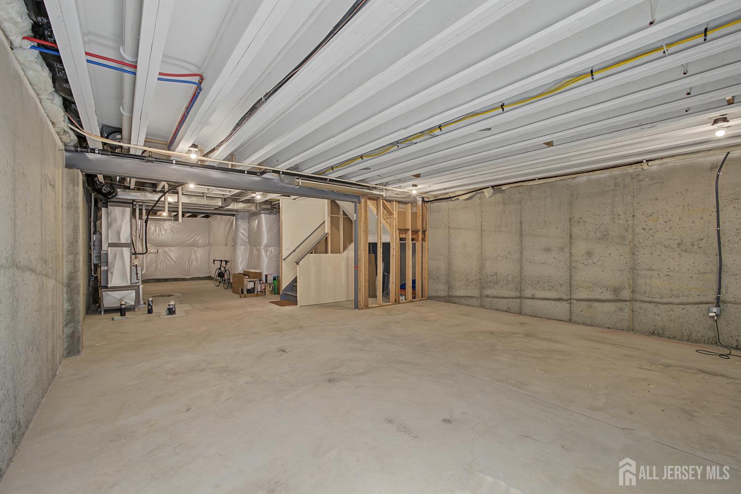 30 NE Cloverleaf Lane Manalapan NJ 07726
