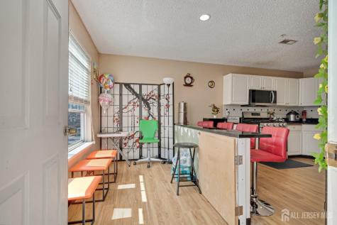 55 Guisborough Way Edison NJ 08820