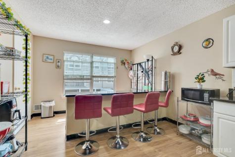 55 Guisborough Way Edison NJ 08820