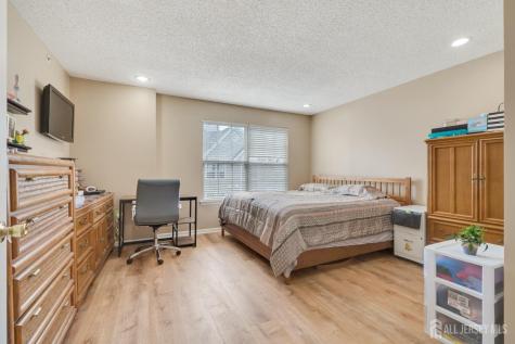 55 Guisborough Way Edison NJ 08820