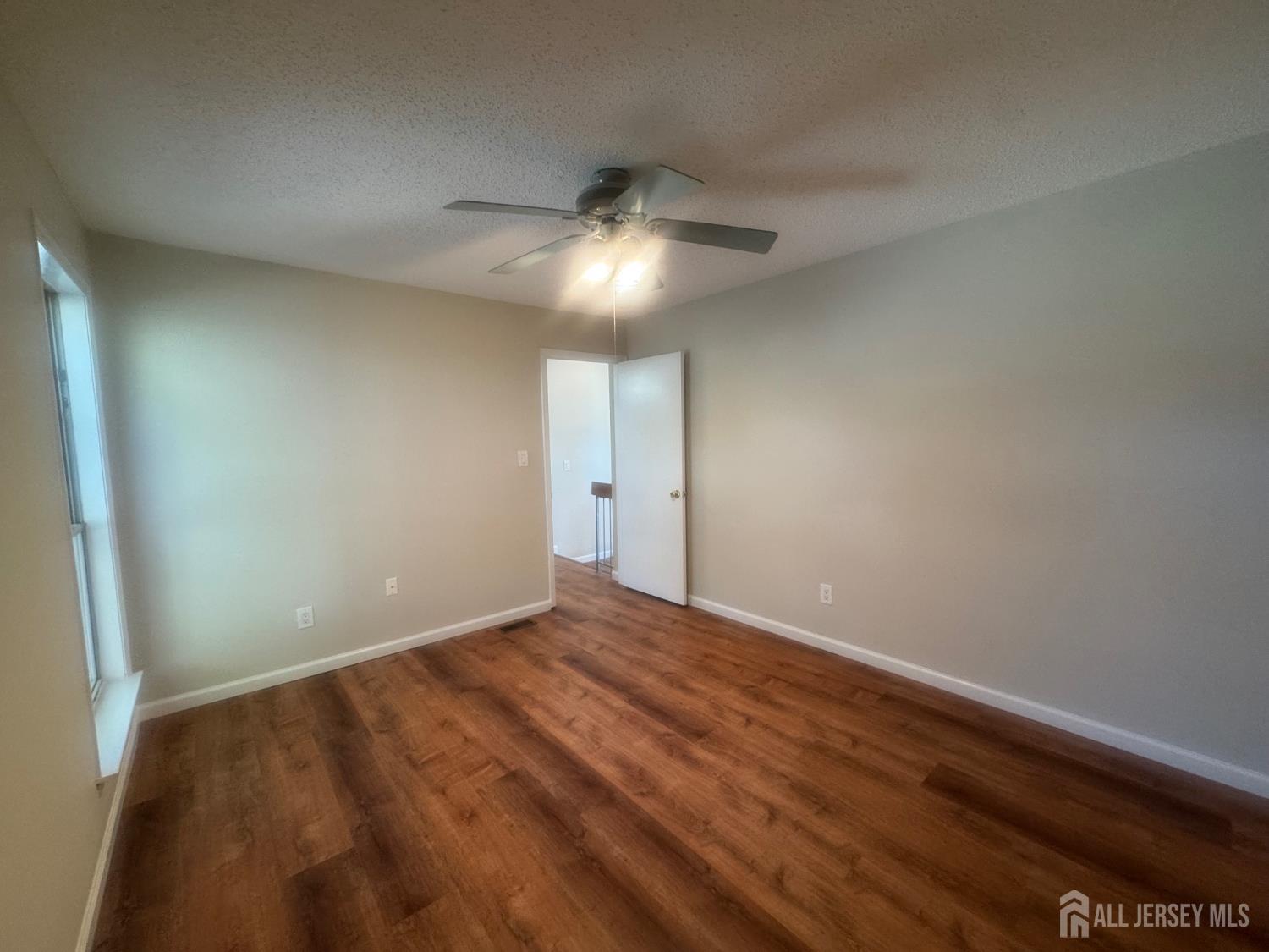 20 Denise Drive Edison NJ 08820