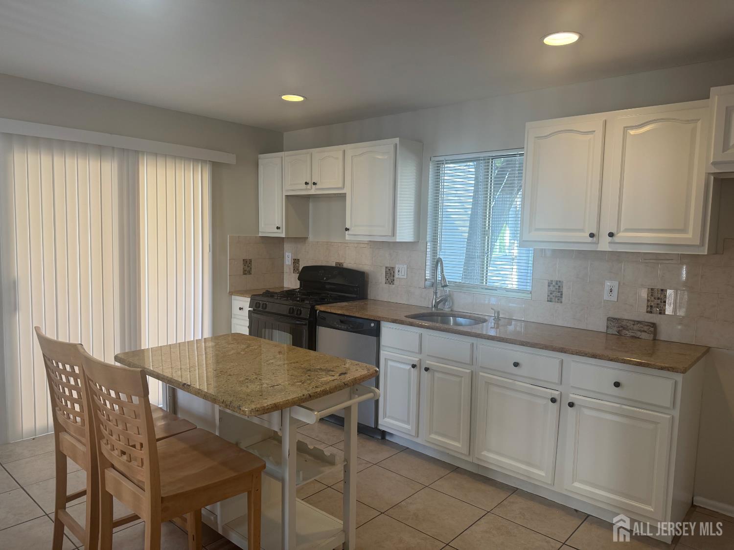 20 Denise Drive Edison NJ 08820