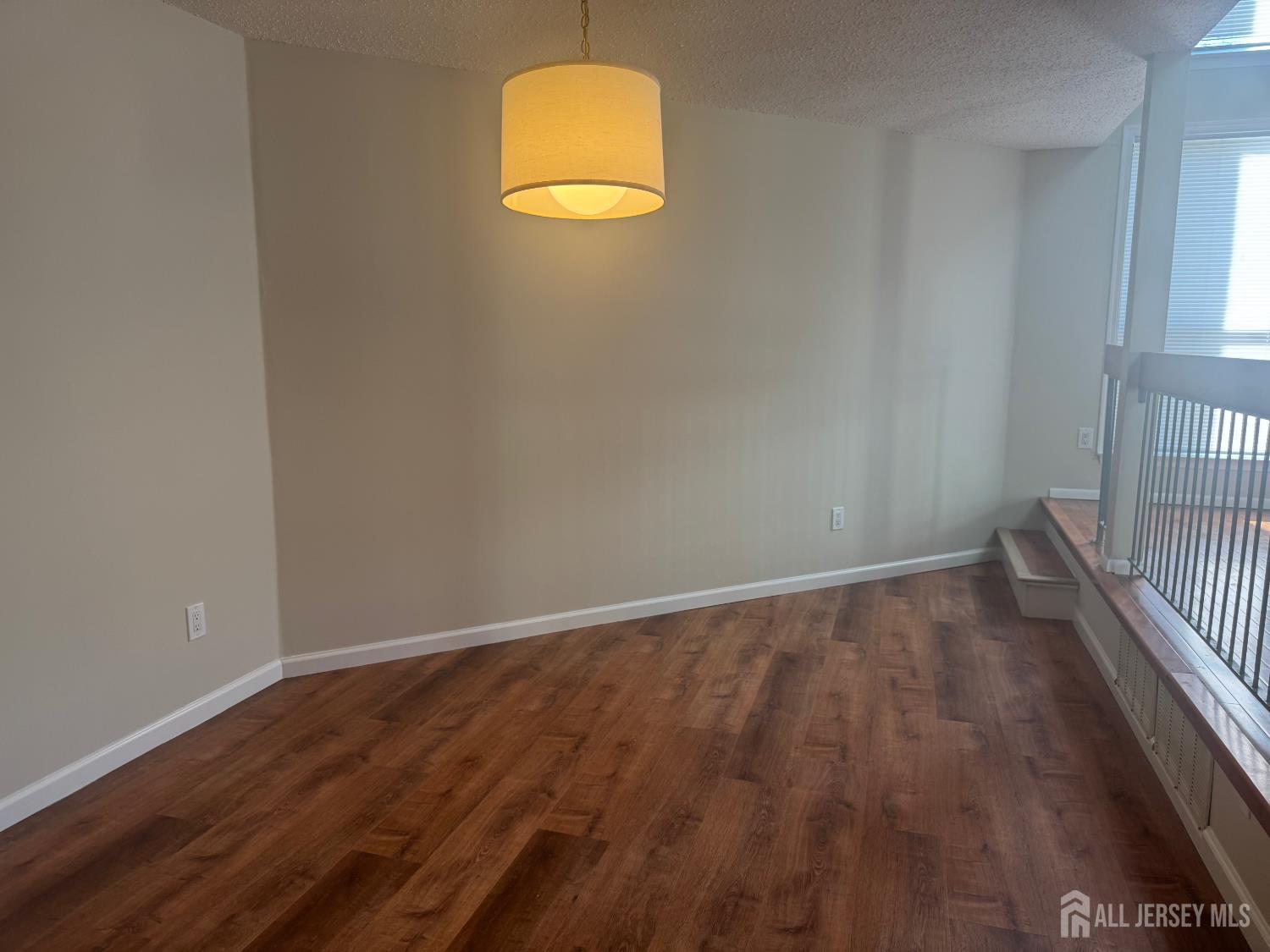 20 Denise Drive Edison NJ 08820