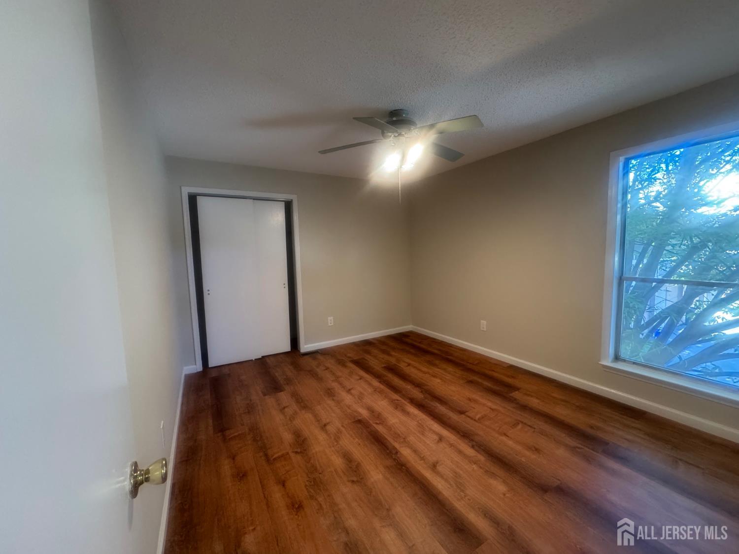 20 Denise Drive Edison NJ 08820