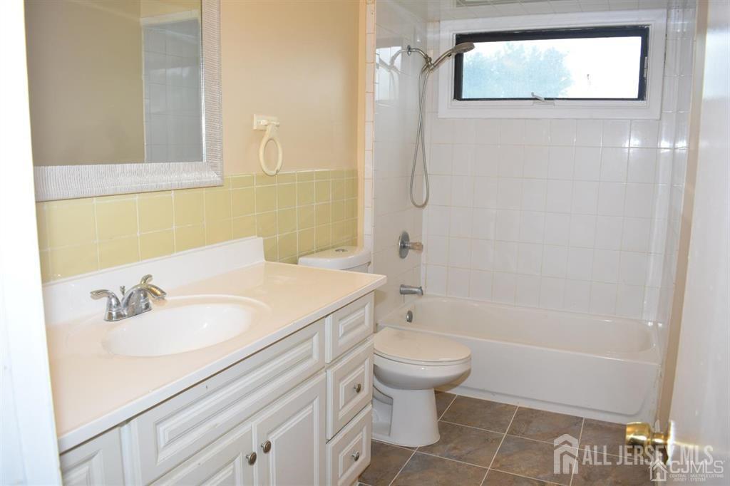 1 Fairview Avenue Edison NJ 08817