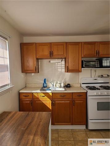 23 Coolidge Avenue Edison NJ 08837