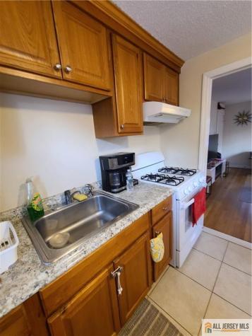 23 Coolidge Avenue Edison NJ 08837