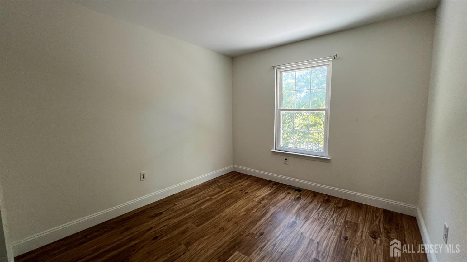 288 Constitution Circle North Brunswick NJ 08902