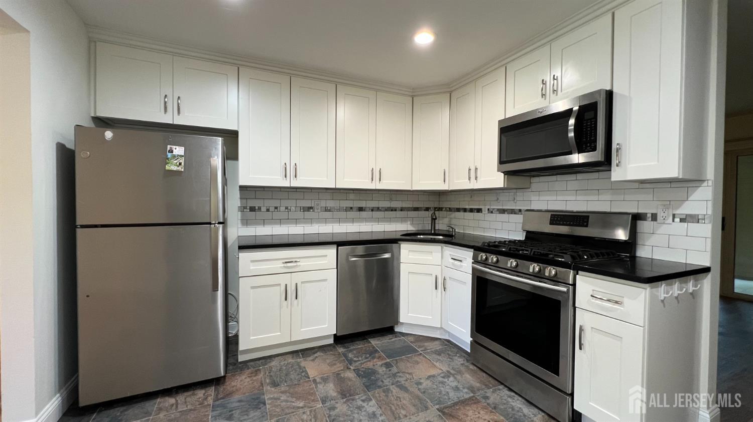 288 Constitution Circle North Brunswick NJ 08902