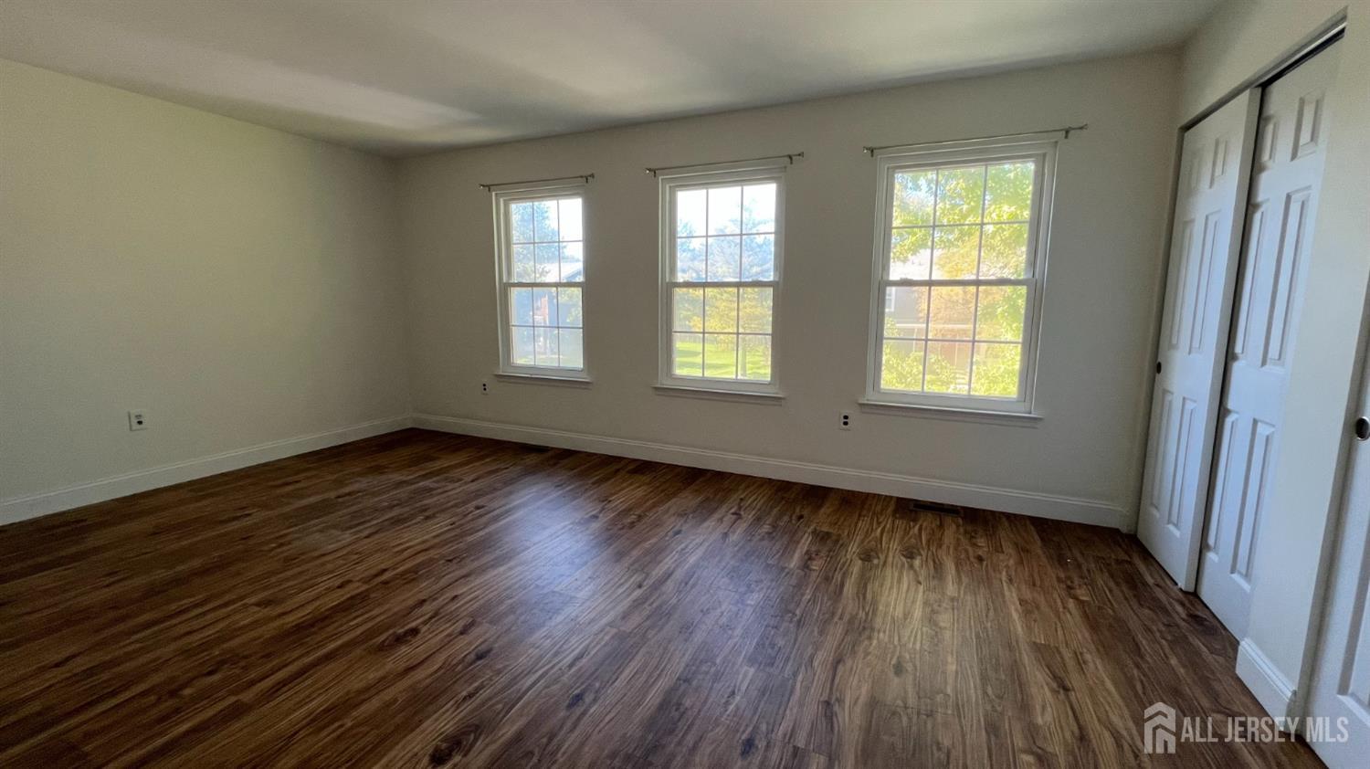 288 Constitution Circle North Brunswick NJ 08902