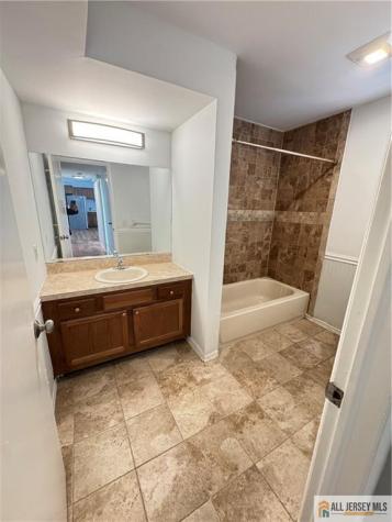 15 Hanover Square Middlesex NJ 08846
