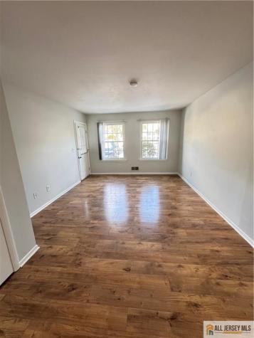 15 Hanover Square Middlesex NJ 08846