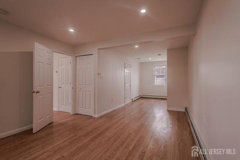253 9th Street Sayreville NJ 08879