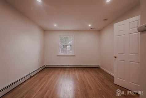 253 9th Street Sayreville NJ 08879