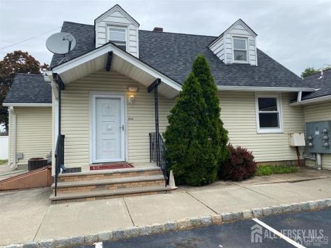 253 9th Street Sayreville NJ 08879