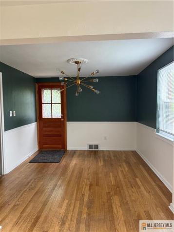 182 Newman Street Metuchen NJ 08840