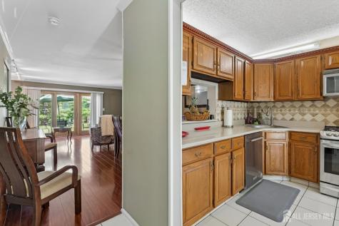 79-79 Chelsea Court Franklin NJ 08873