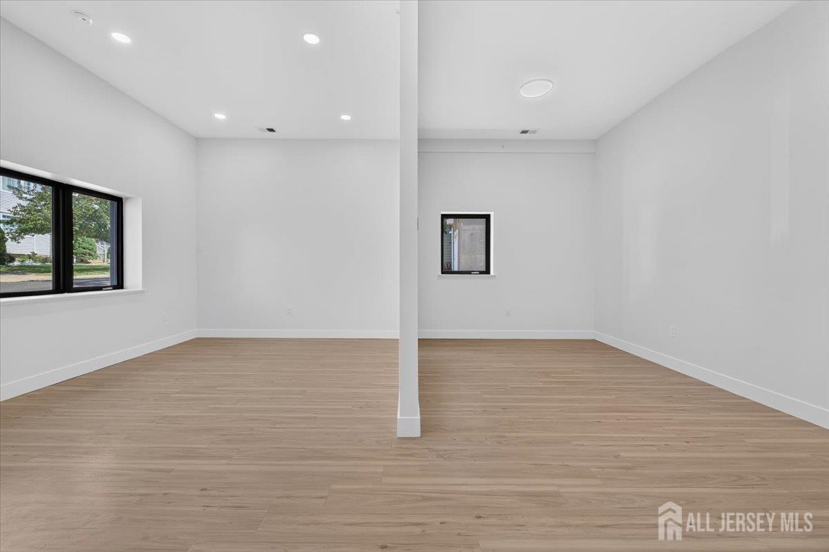 810 N 2nd Avenue Highland Park NJ 08904