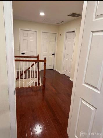 5 Gunther Loop Franklin NJ 08873