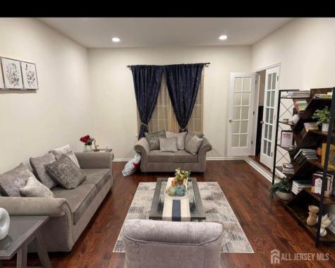 5 Gunther Loop Franklin NJ 08873
