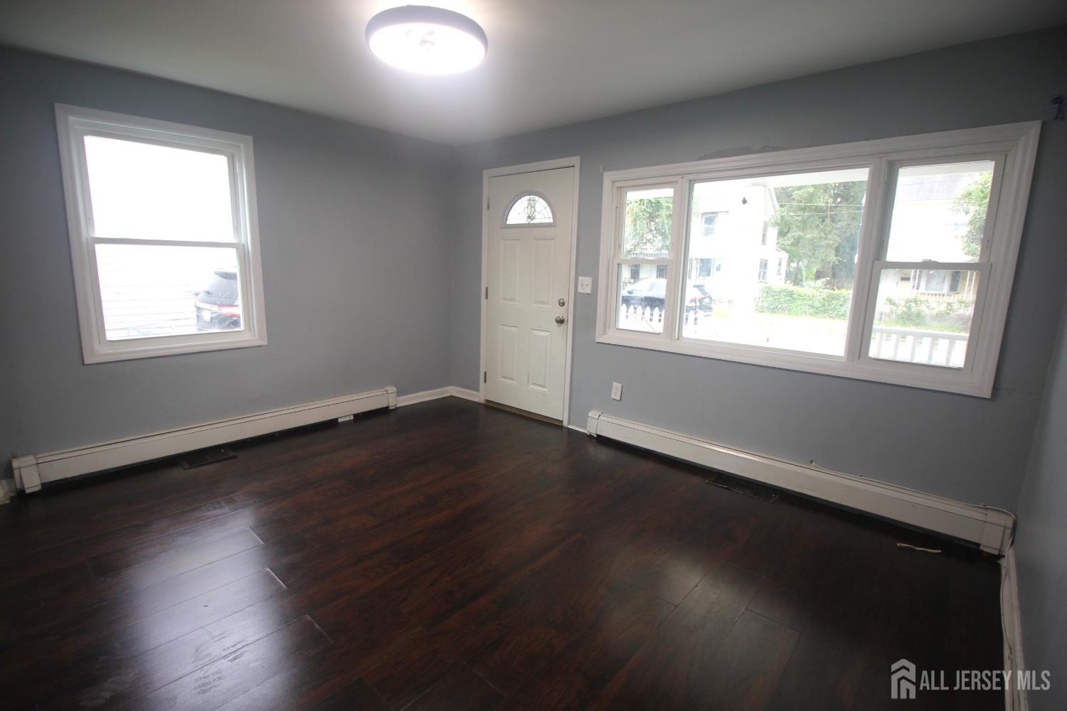 825 W 2nd Street Florence NJ 08518