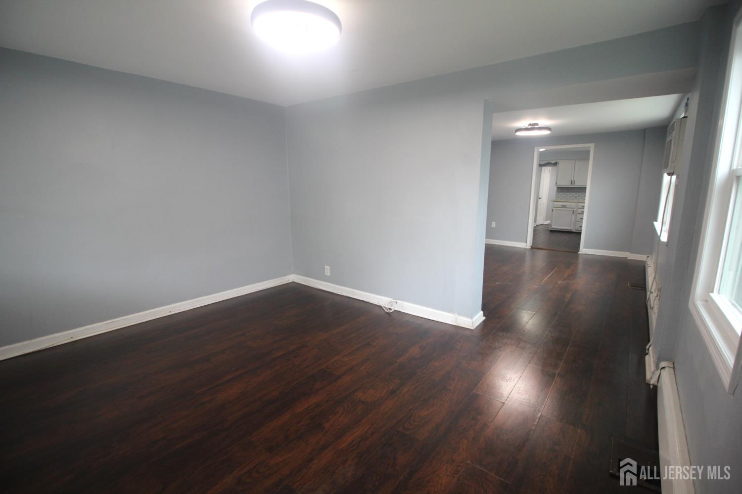 825 W 2nd Street Florence NJ 08518