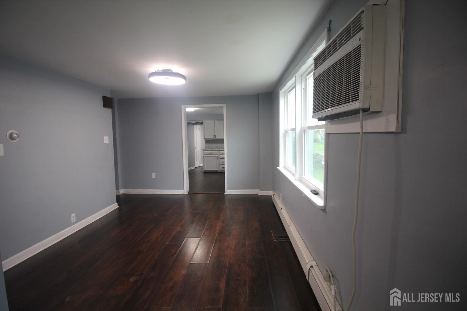 825 W 2nd Street Florence NJ 08518