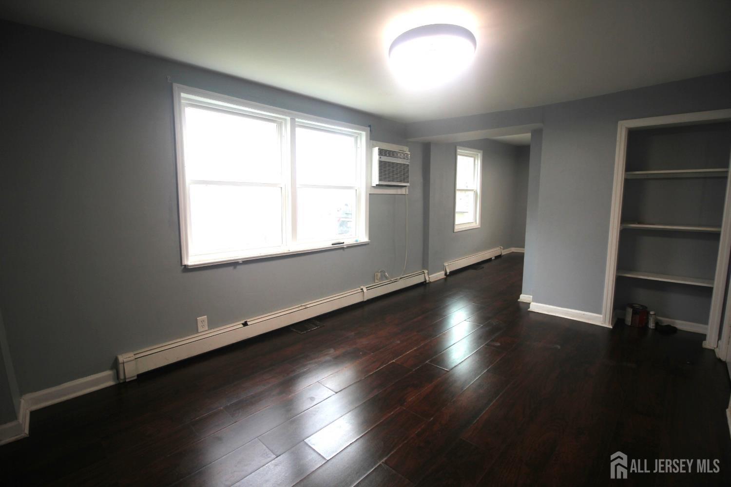 825 W 2nd Street Florence NJ 08518
