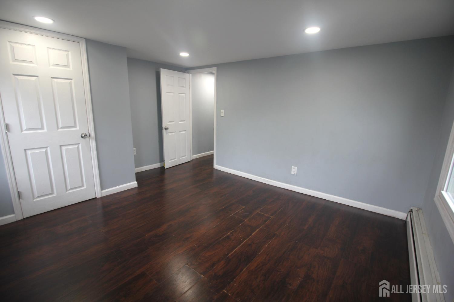 825 W 2nd Street Florence NJ 08518