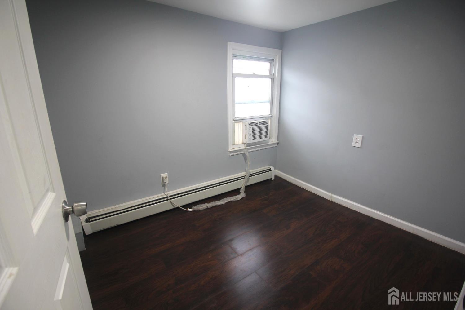 825 W 2nd Street Florence NJ 08518
