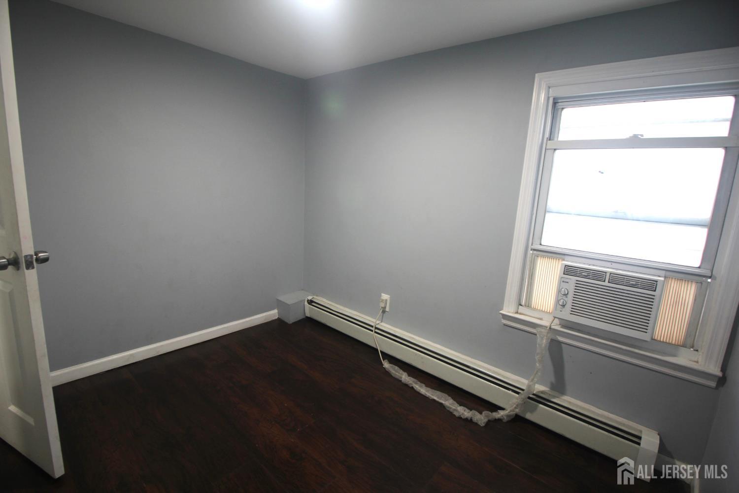 825 W 2nd Street Florence NJ 08518