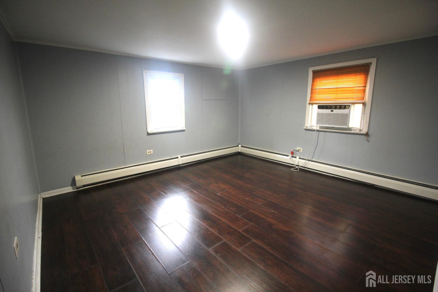 825 W 2nd Street Florence NJ 08518