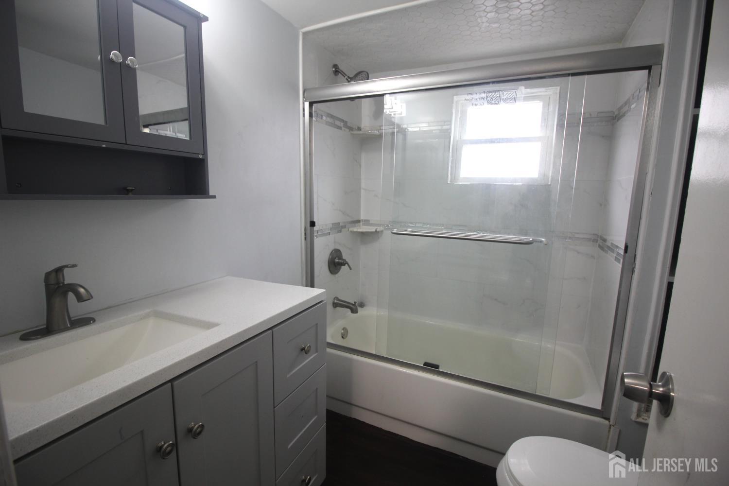 825 W 2nd Street Florence NJ 08518