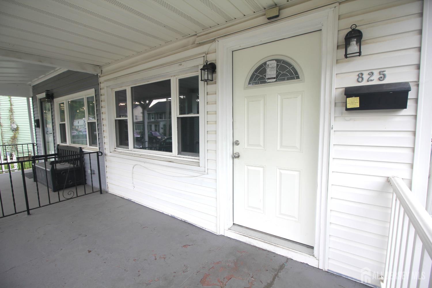 825 W 2nd Street Florence NJ 08518