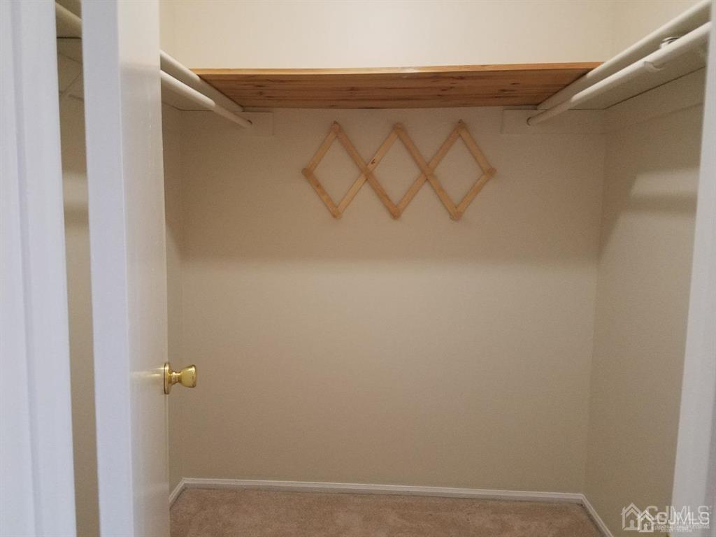 77 Winchester Way Franklin NJ 08873