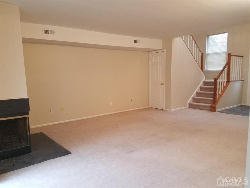 77 Winchester Way Franklin NJ 08873