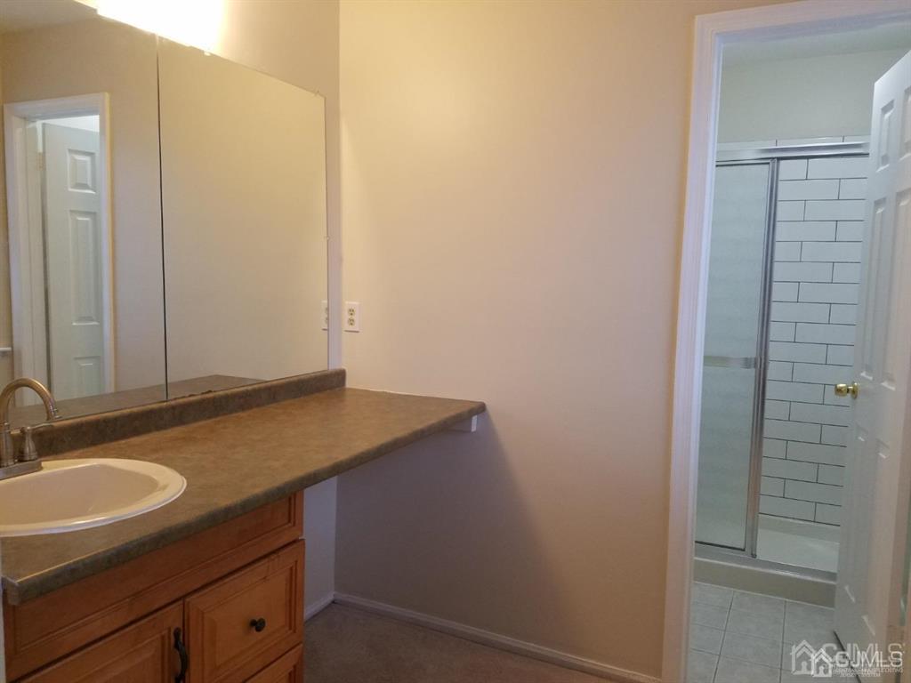 77 Winchester Way Franklin NJ 08873