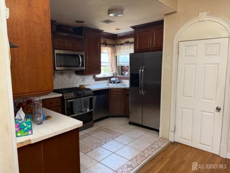 118 Swarthmore Terrace Metuchen NJ 08840