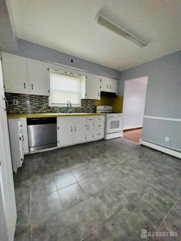 32 Union Place Irvington NJ 07111