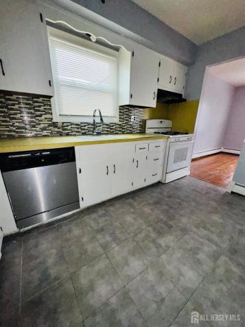 32 Union Place Irvington NJ 07111