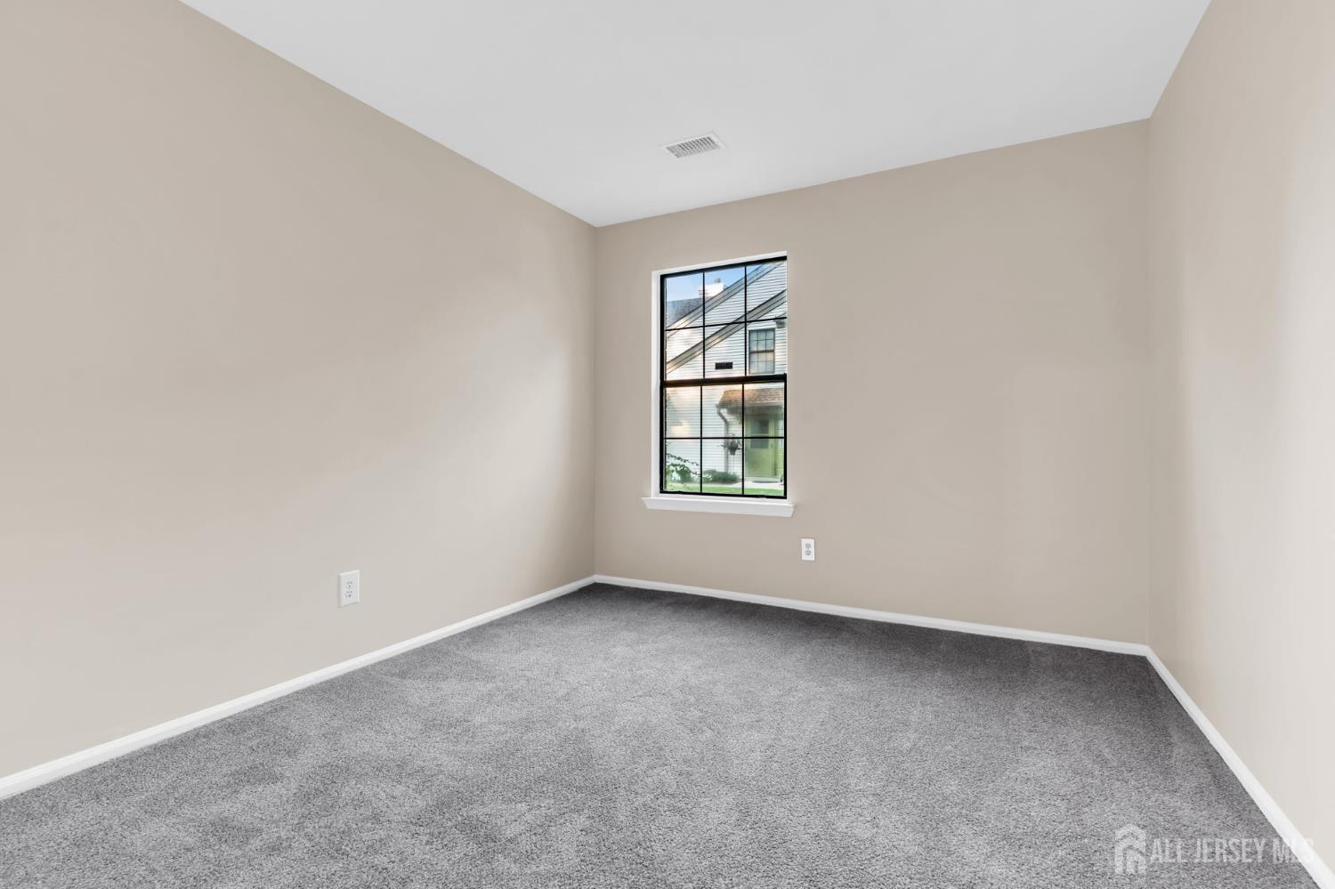 2101 Bayhead Drive Parlin NJ 08859