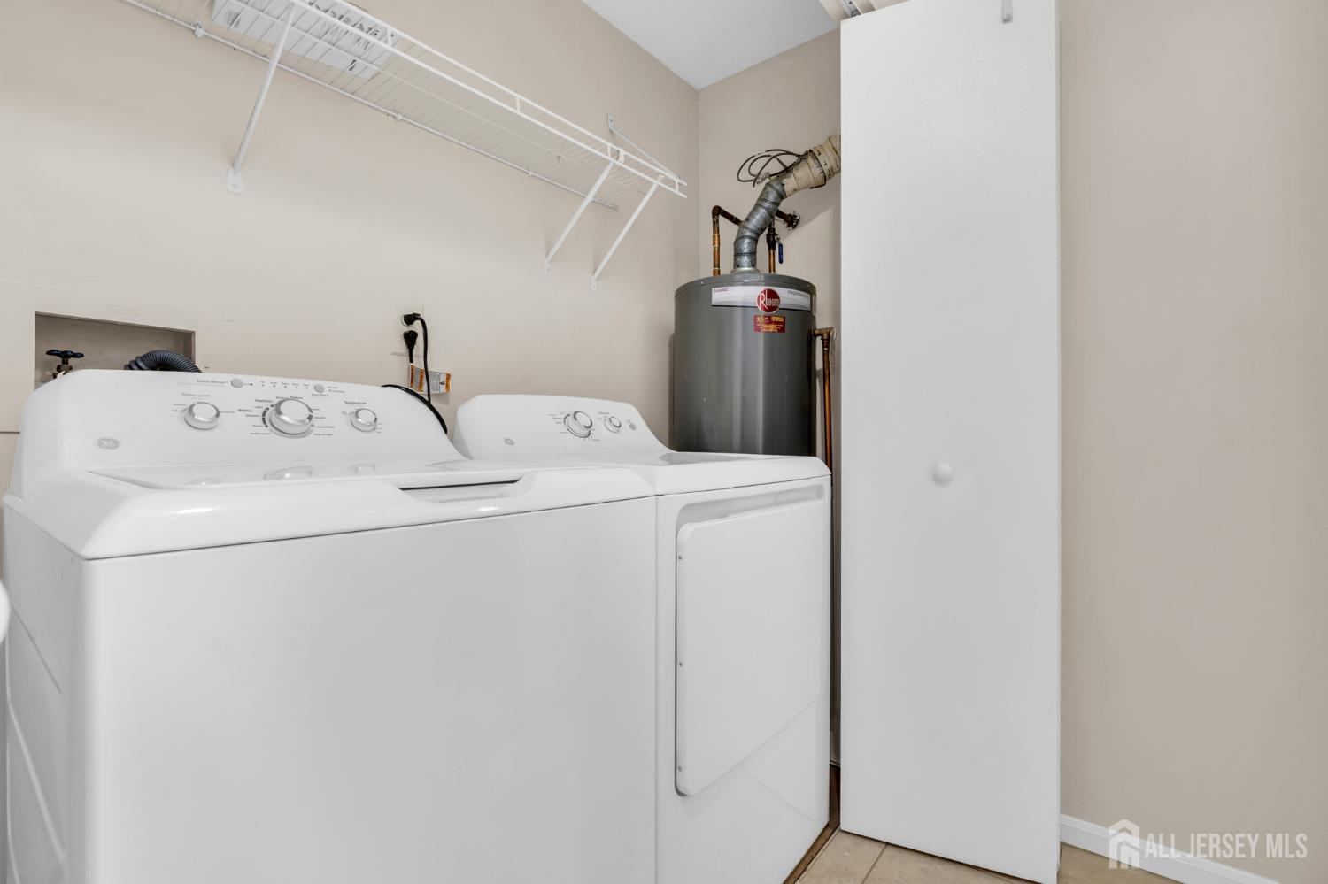 2101 Bayhead Drive Parlin NJ 08859