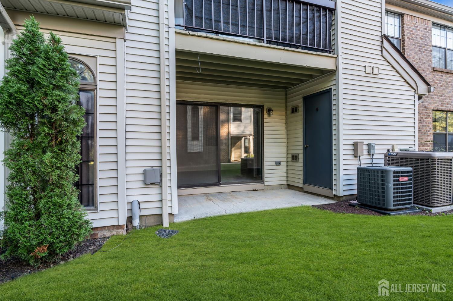 2101 Bayhead Drive Parlin NJ 08859