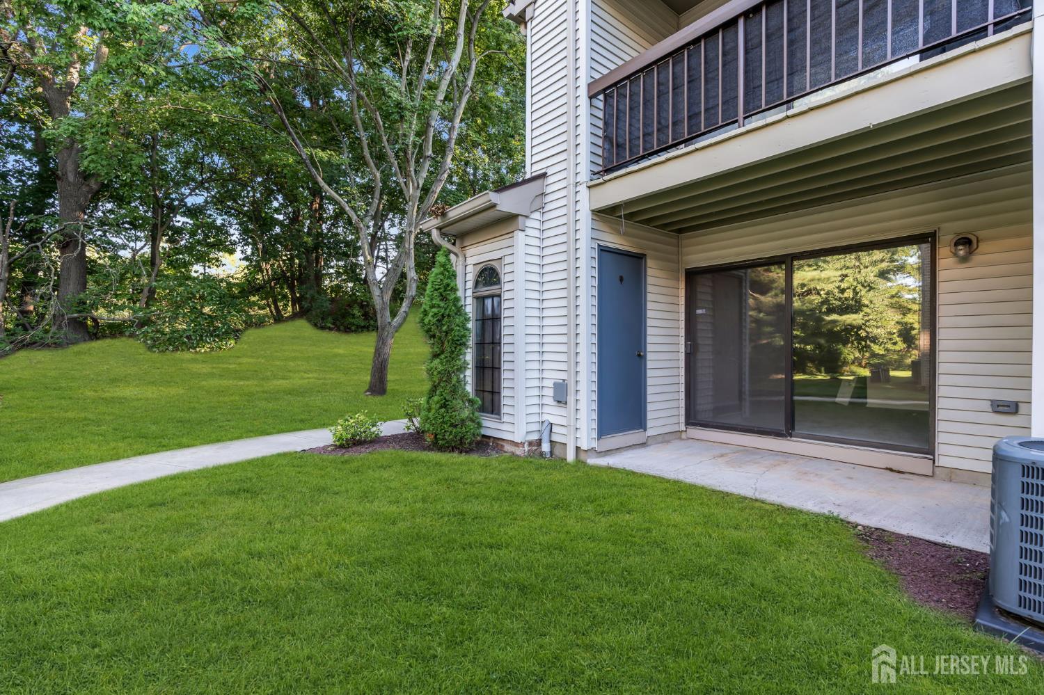 2101 Bayhead Drive Parlin NJ 08859