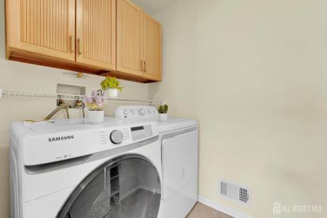88 W Countryside Drive W South Brunswick NJ 08540