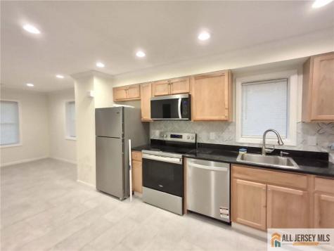 49 Hillside Avenue Sayreville NJ 08872