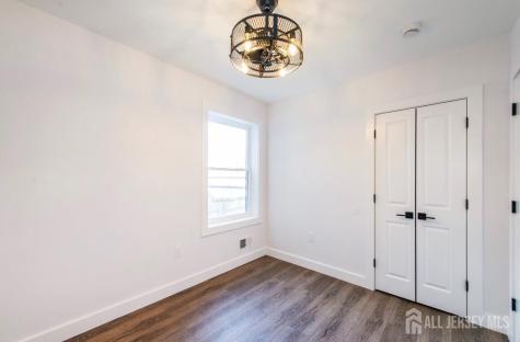 227 21st Street Irvington NJ 07111