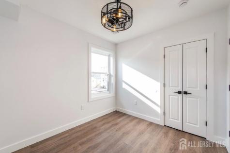 227 21st Street Irvington NJ 07111